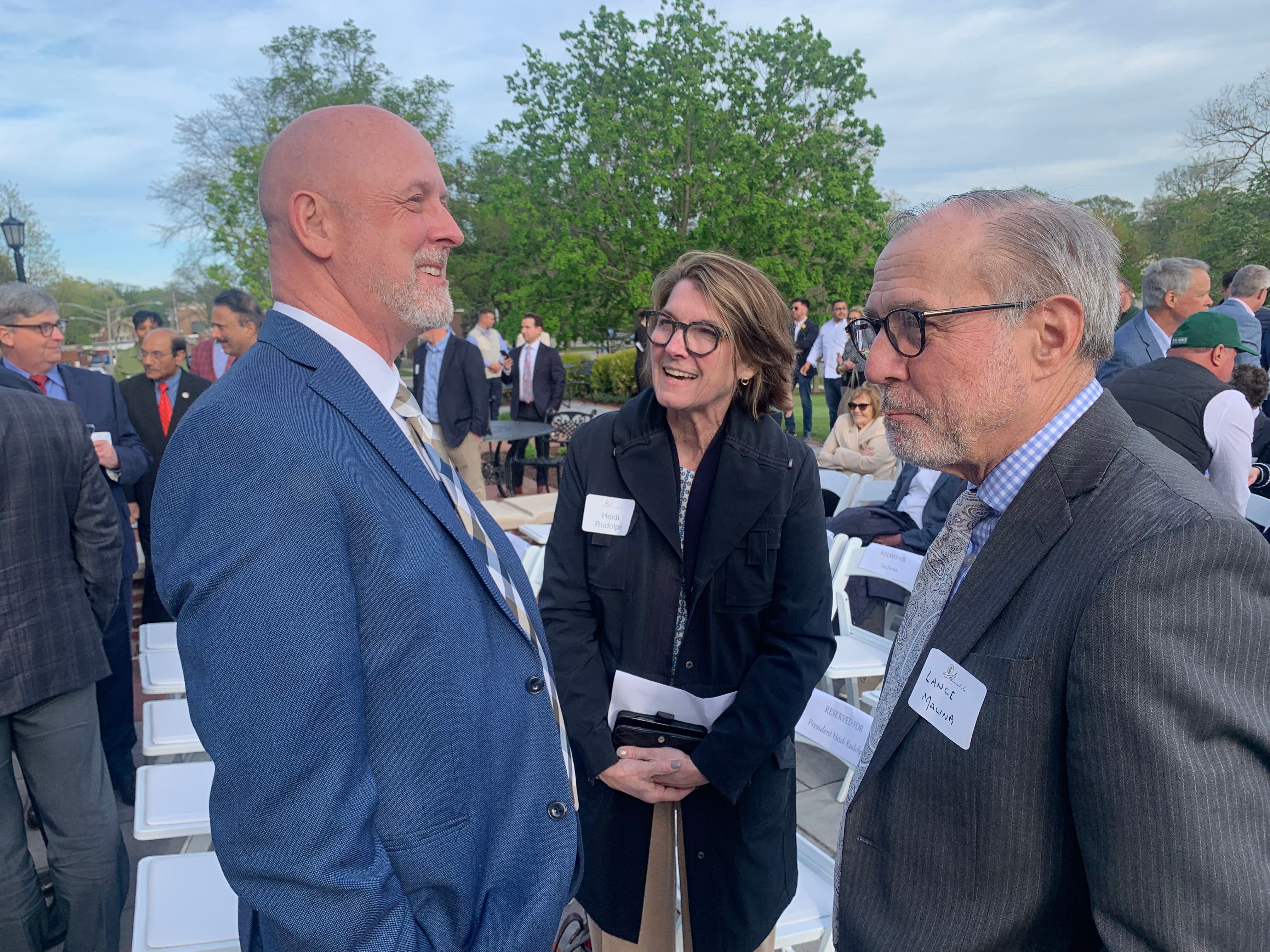 'Even The Best Can Get Better': Hinsdale Leader | Hinsdale, IL Patch